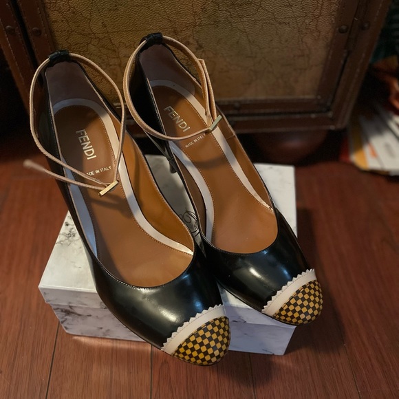 Fendi shoes - Picture 12 of 12